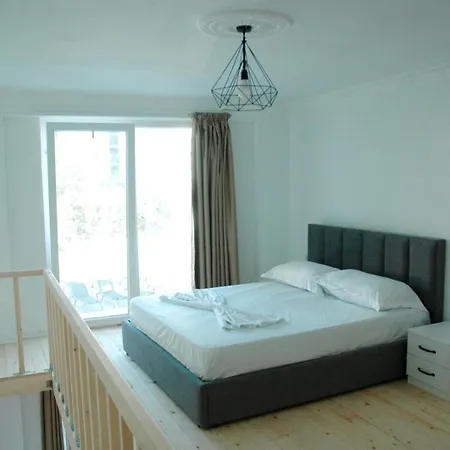 Iliria * Golem (Tirana)