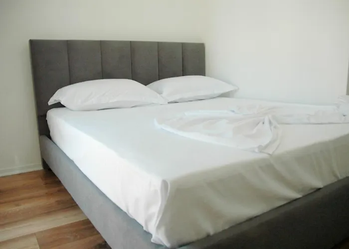 Iliria Apart Otel Golem (Tirana)