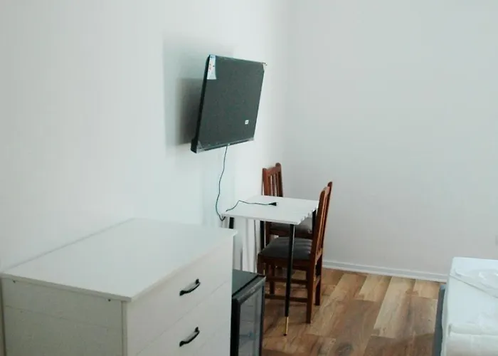 Iliria Apart Otel Golem (Tirana)