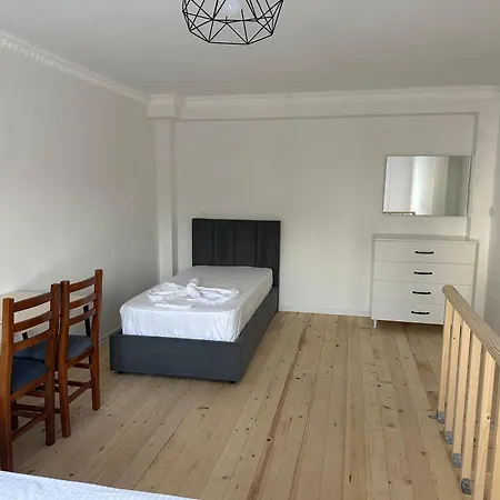 Iliria Aparthotel Golem (Tirana)