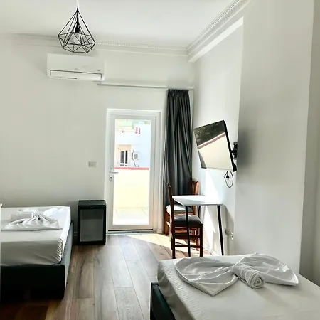 Iliria Aparthotel Golem (Tirana)