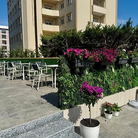 Iliria Aparthotel