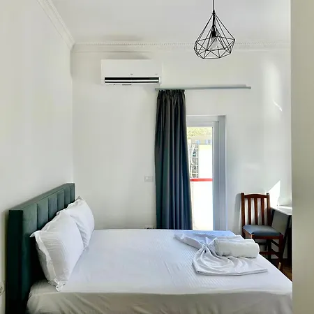 Aparthotel Iliria