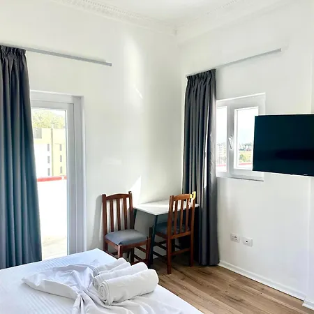 Iliria Aparthotel Golem (Tirana)